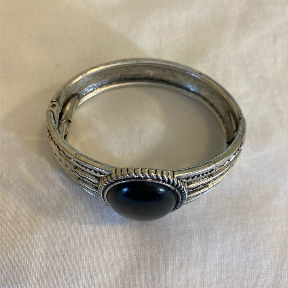 Black Stone Ethnic Inspired Hinged Bracelet - Picture 9 of 9